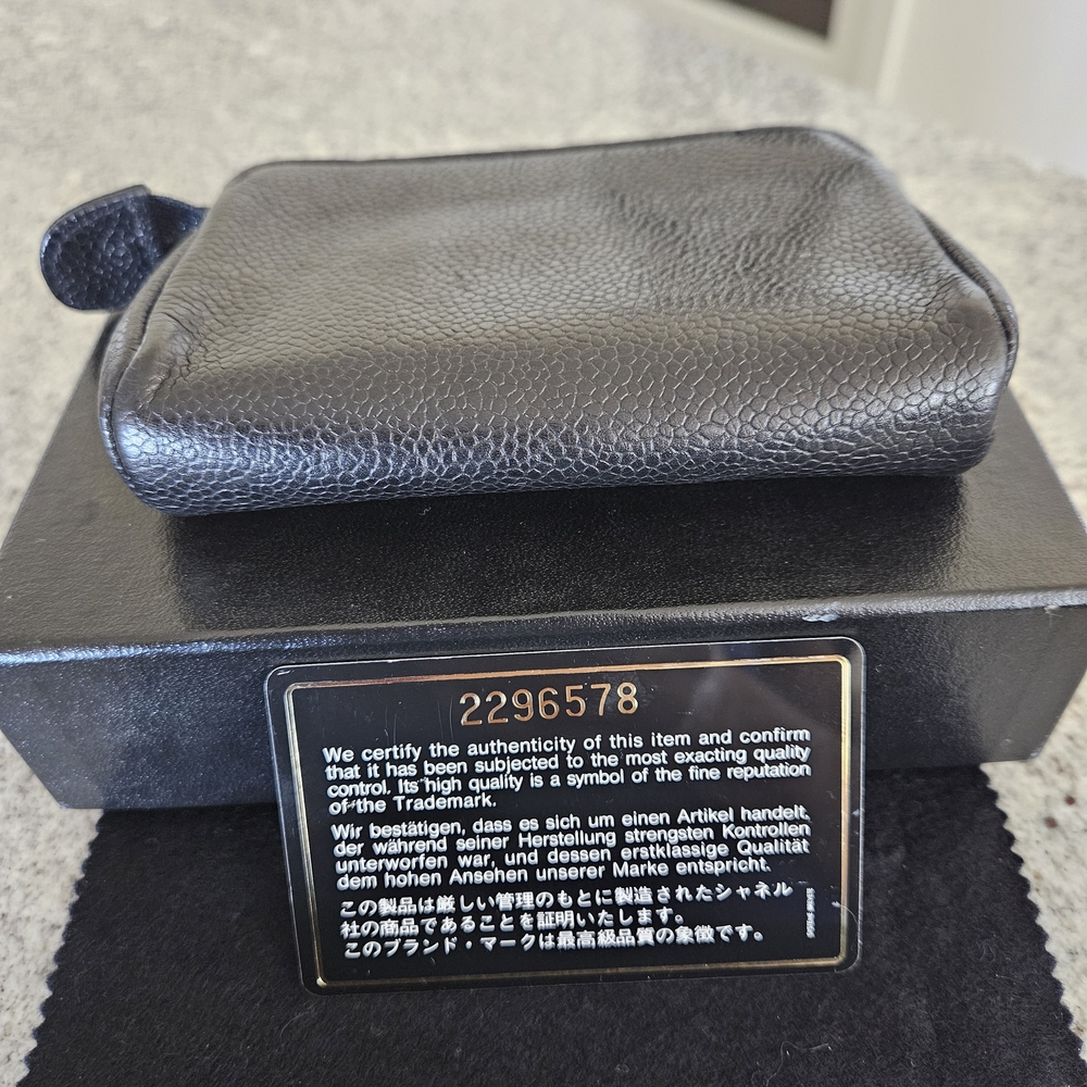 Chanel Black Leather W Zipper Small Wallet Pre Loved . Super Clean - Picture 6 of 11